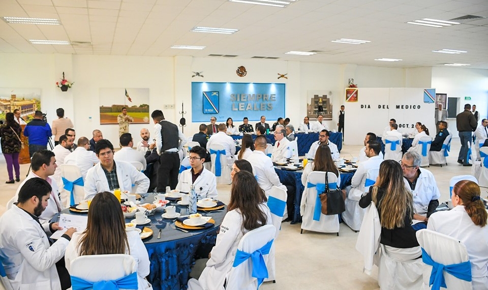 Celebran a los médicos en su día