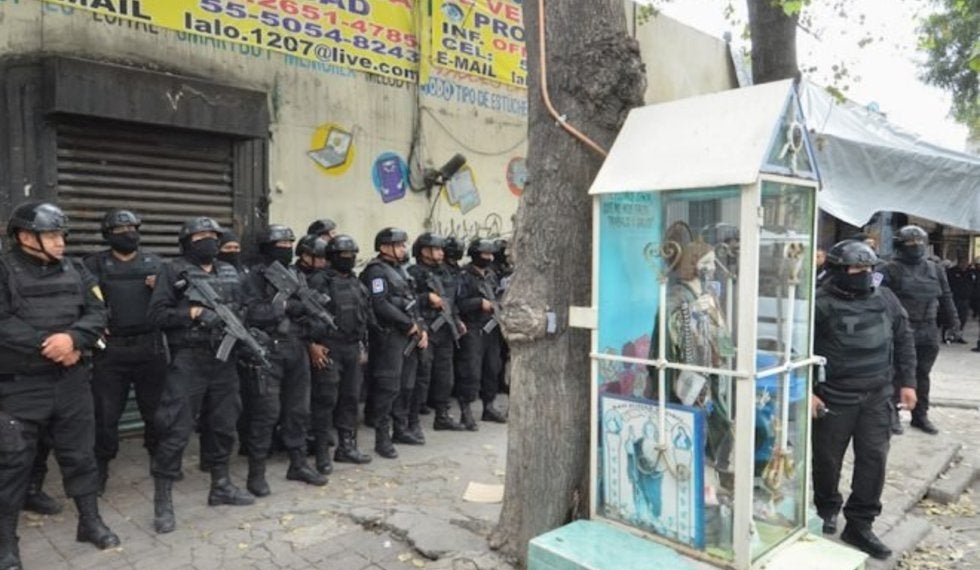 Separaron a dos policías de su cargo tras caso Tepito