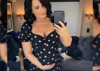 Demi Lovato sorprende a fans al mostrarse embarazada