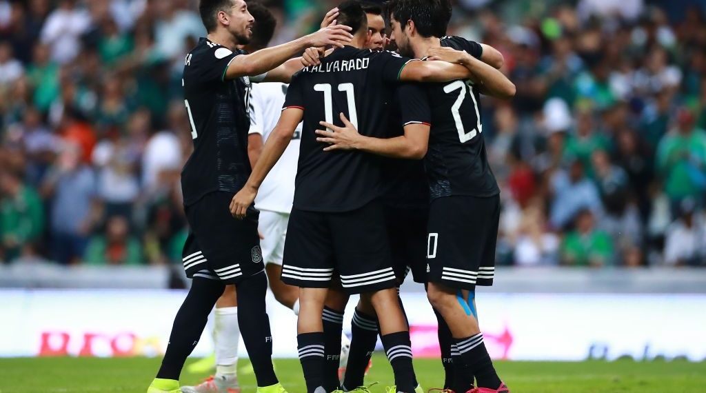México rompe mala racha ante Panamá