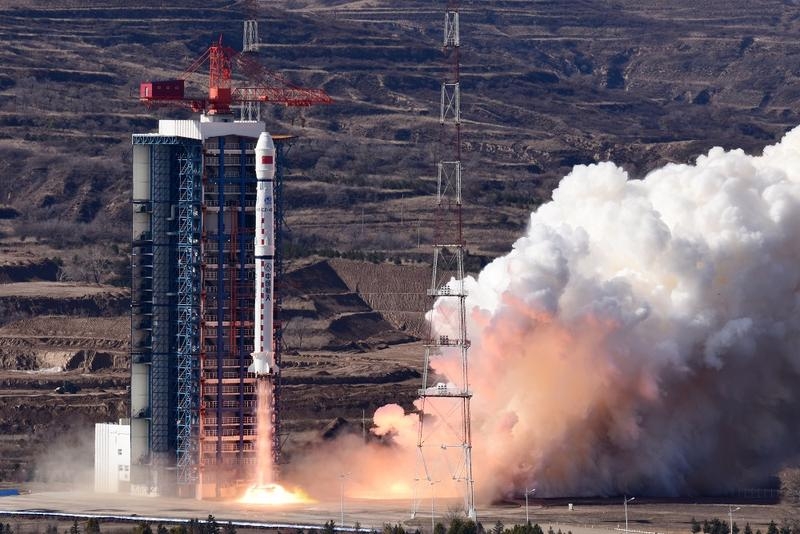 China lanza satélite de alta resolución para observar la Tierra