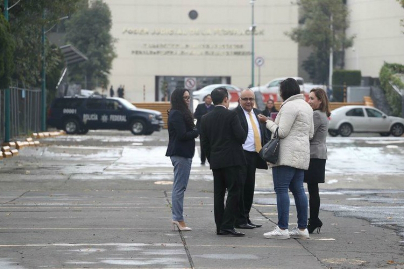 Madre de Lozoya enfrentará proceso, con prisión domiciliaria