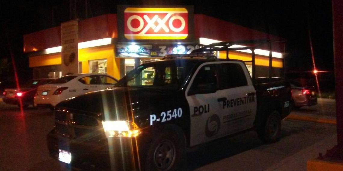 Detienen a sospechosos que rondaban tienda de conveniencia