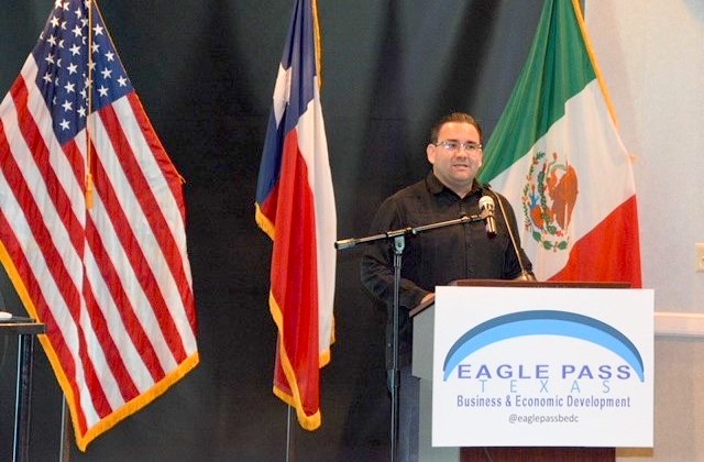 Deja Ramsey English Cantú alcaldía de Eagle Pass