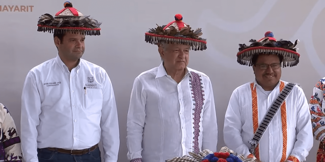 AMLO asegura que en México existe el racismo, pero se esconde