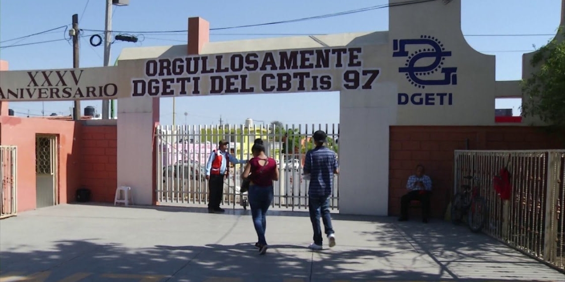 Vinculan a proceso a maestro del CBTis de Saltillo