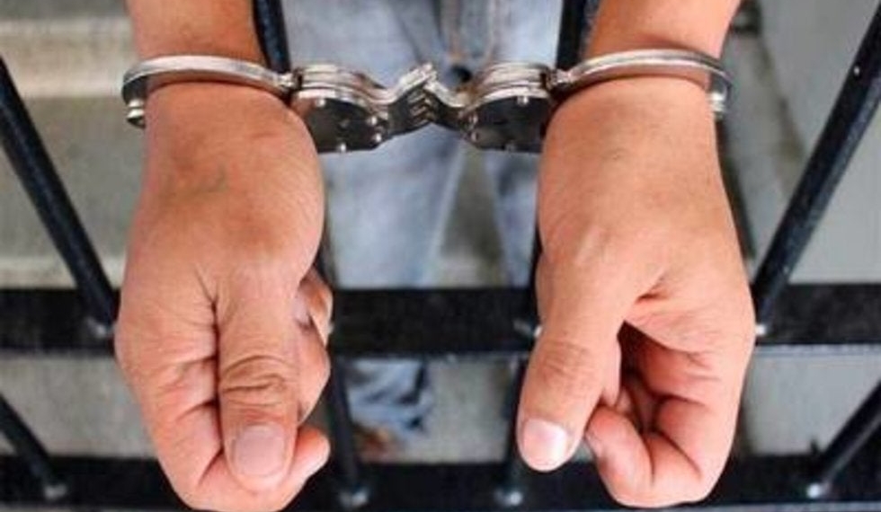 Detienen a maestro de CBTis #97 por acosar sexualmente a estudiante de 16 años