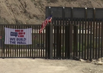 Grupo pro Trump busca aprobación de EU para construir muro en Texas