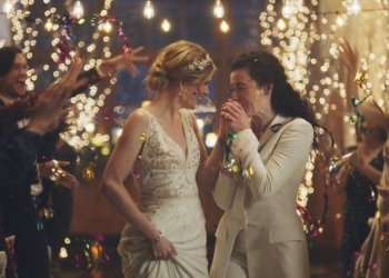 Hallmark es criticada por retirar anuncio de boda gay