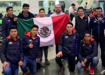 Alumnos del Conalep ganan competencia de robótica en China
