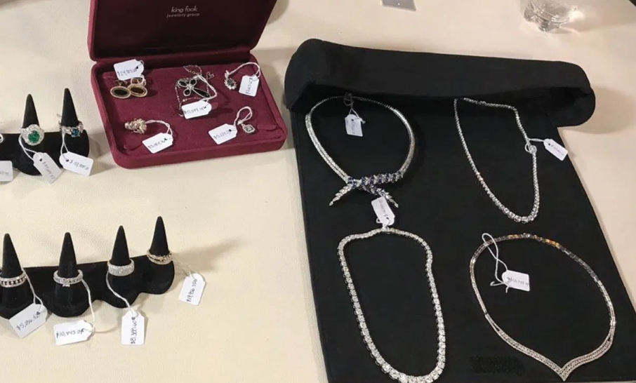 674 lotes de joyas estarán a la venta en “La Madre de Todas las Subastas”