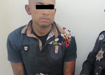 Detienen a dos con droga y poncha llantas