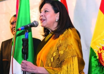 Expulsa Bolivia a embajadora de México