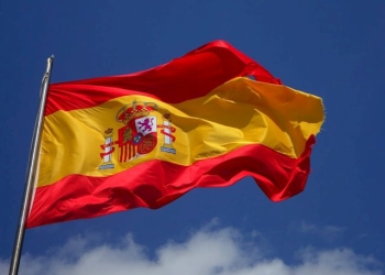 España responde a Bolivia; expulsa a tres diplomáticos bolivianos