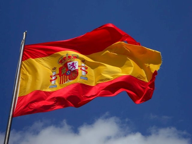 España responde a Bolivia; expulsa a tres diplomáticos bolivianos