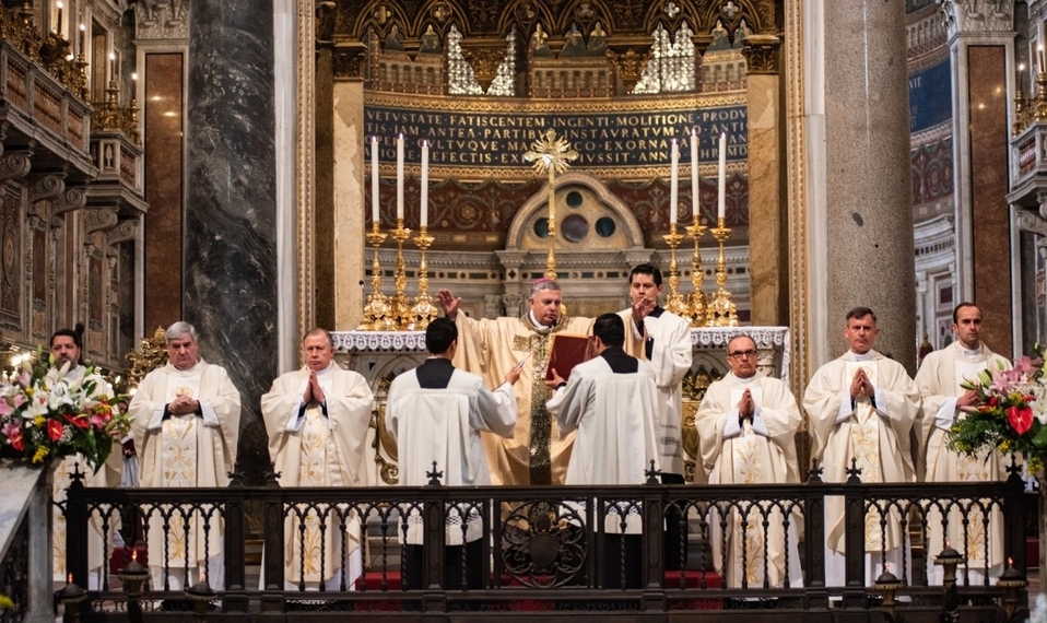 Informe de Legionarios de Cristo encubre pederastia clerical