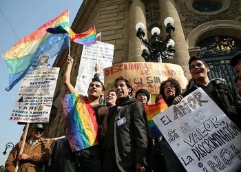 Morena propone matrimonios gay en todo el País