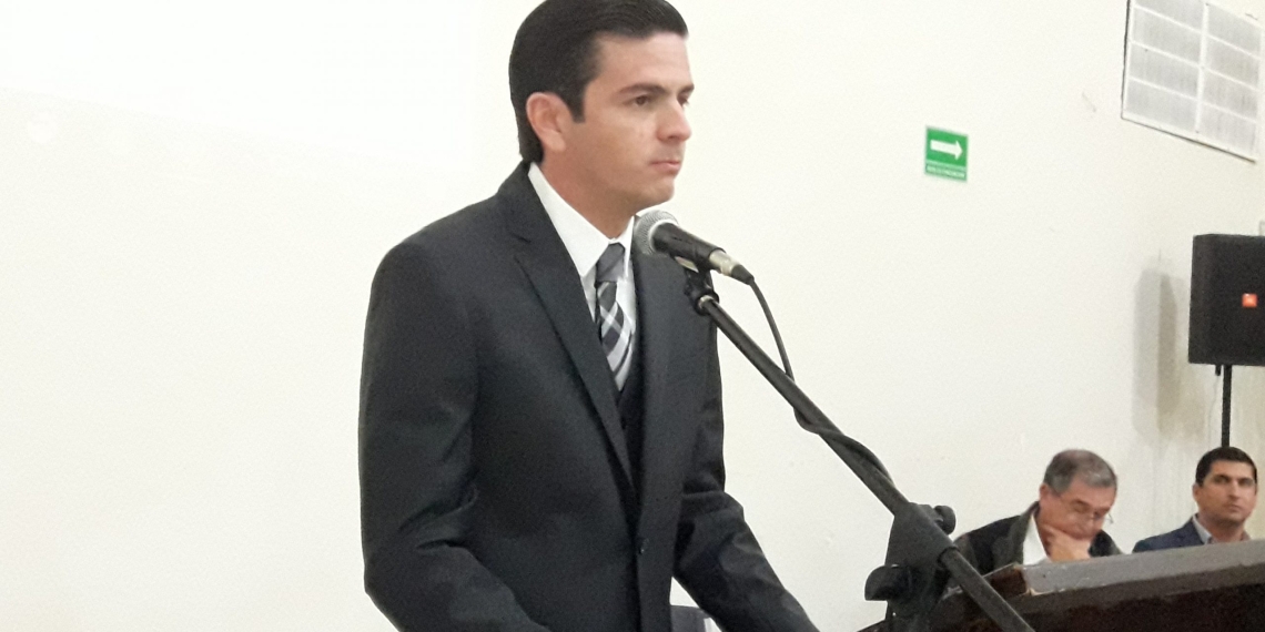 Toma protesta Nuevo Delegado de CANACINTRA