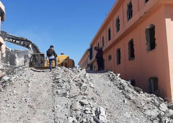 Inician con demolición del expenal de Topo Chico