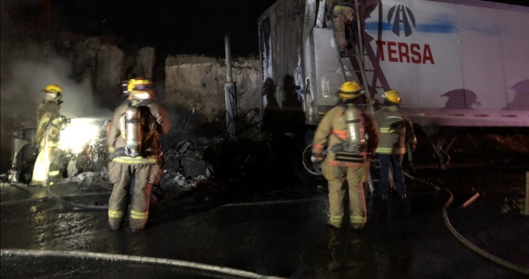 Arde el tráiler
