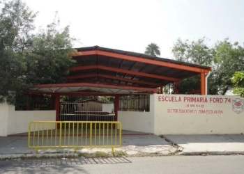 Maestro que daba clase de sexualidad, acusado de abusar de 37 niños