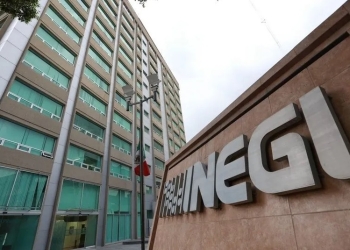 Funcionarios del Inegi cobran más que el Presidente