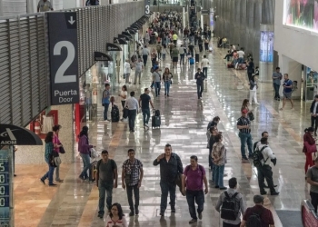 México protege sus aeropuertos contra el nuevo coronavirus surgido en China