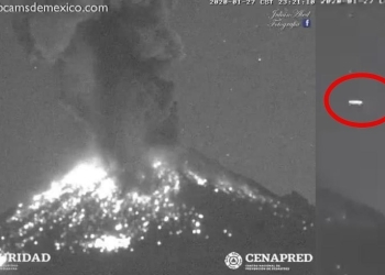 Popocatépetl registra explosión y captan un OVNI