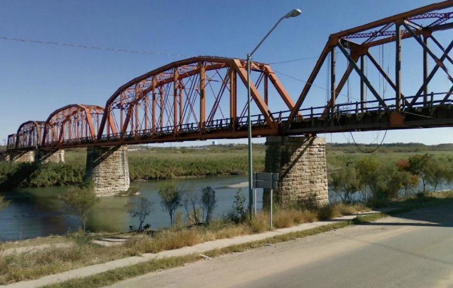 Podrían realizar en PN un segundo puente ferroviario