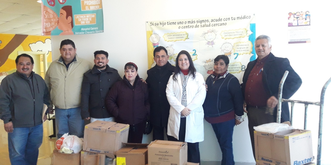 Miembros de Morena donan material de diálisis al HSCHS