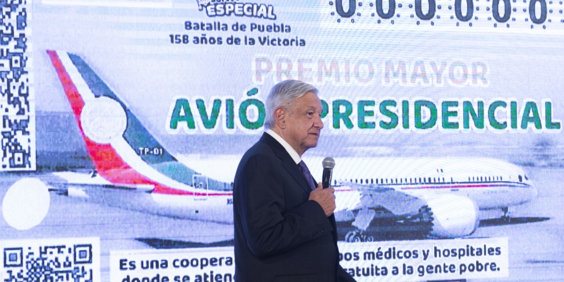 Ofrecen en Palacio Nacional carta compromiso a empresarios por rifa del Avión Presidencial