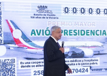 Ofrecen en Palacio Nacional carta compromiso a empresarios por rifa del Avión Presidencial