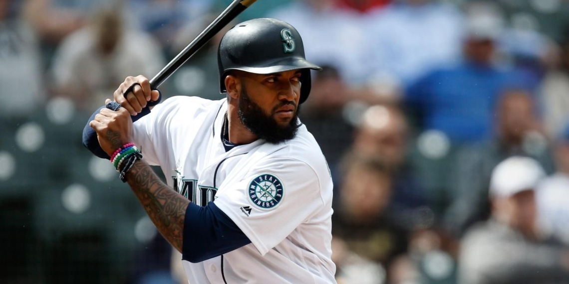Domingo Santana llega a los Cleveland Indians