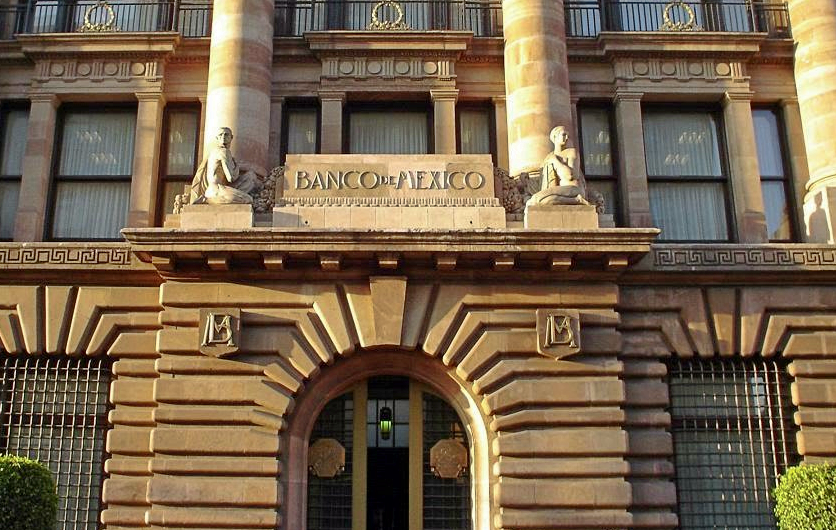 Bancos en México advierten que limitarán servicios por #UnDíaSinNosotras