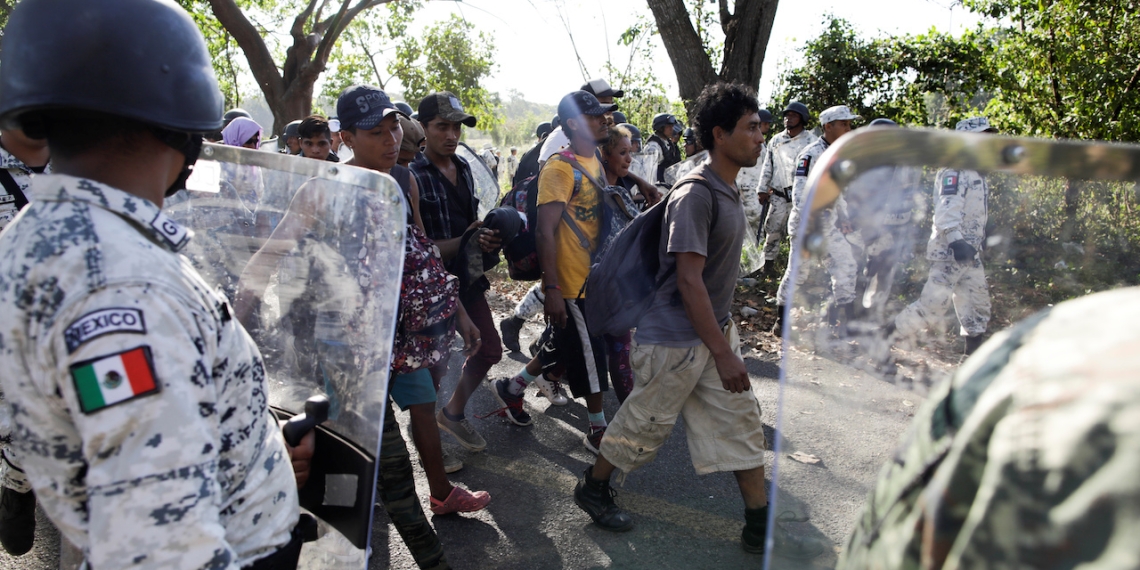 México recibe casi 6 mil solicitudes de refugio en enero