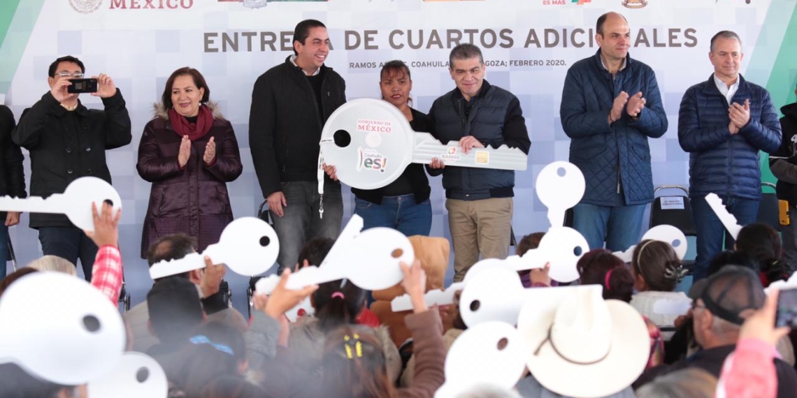 Entregan 80 acciones de vivienda en Ramos Arizpe