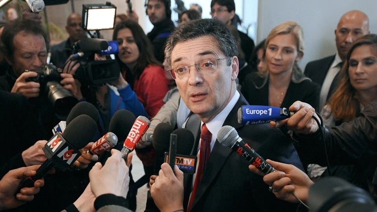 Muere de coronavirus el político francés Patrick Devedjian