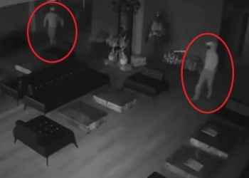 Entra a robar a un negocio y huye tras asustarse de su reflejo en un espejo