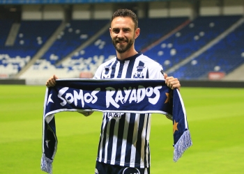 Miguel Layún y su gran gesto con la afición de Monterrey