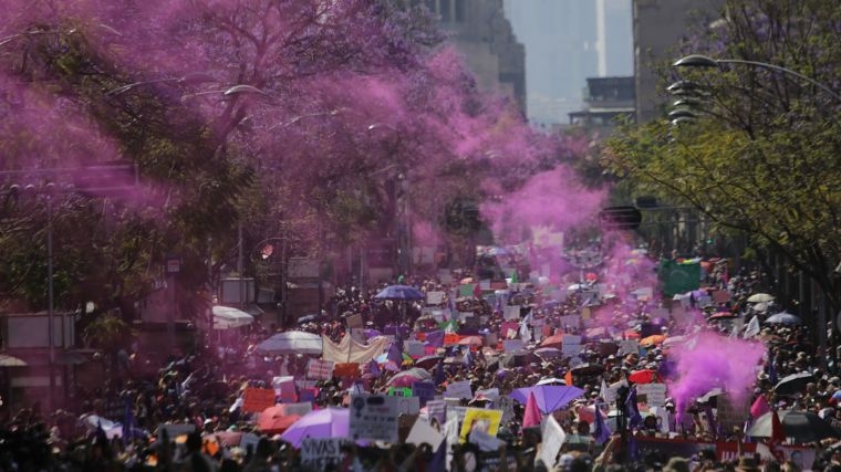 Desde acoso hasta feminicidio: incontrolables, los crímenes contra las mujeres