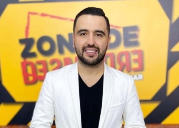 Comediante Mike Salazar da positivo con coronavirus