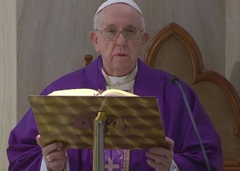 El Papa en Santa Marta agradece a los que se preocupan por quienes están en dificultad