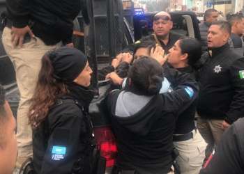 Por protestar se van  gaseados y golpeados