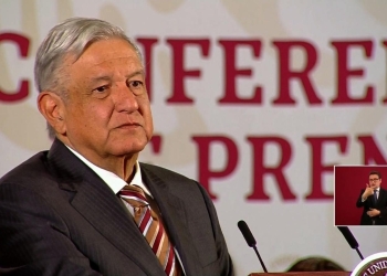 AMLO critica rechazo a adelantar consulta de revocación de mandato