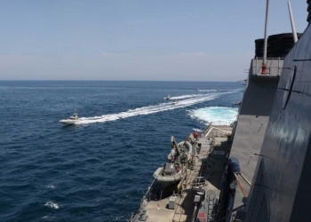 Ordena Trump destruir barcos iraníes que acosen a los de EU