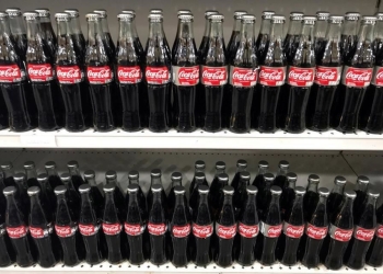 Bajan ventas de Coca Cola por coronavirus
