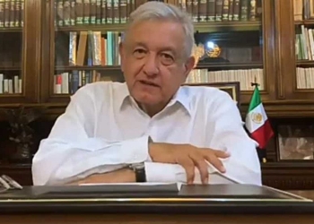 Celebra López Obrador la entrada del T-MEC