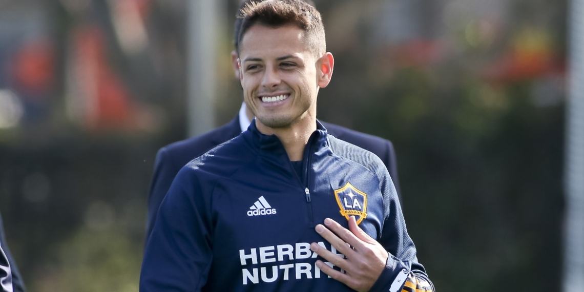 Chicharito Hernández anuncia que será papá por segunda vez