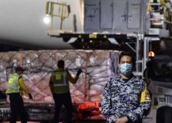 El martes llegarán a México ventiladores y mascarillas para Covid-19