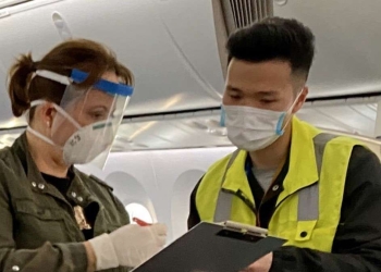 Despega de China tercer vuelo con insumos para Covid-19